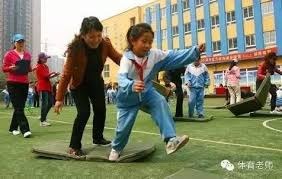 青春没有售价，疯狂就在当下# 跳水 青春没有售价，疯狂就在当下# 跳水