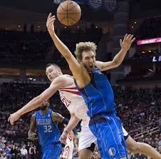 雷迪克：我们本该在上半场领先 但就像有人在五秒钟内突然失神了